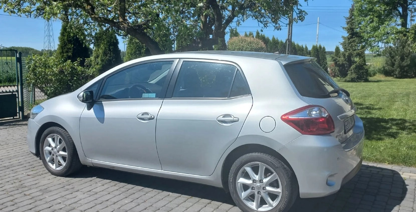 Toyota Auris cena 32000 przebieg: 146000, rok produkcji 2010 z Tarnów małe 92